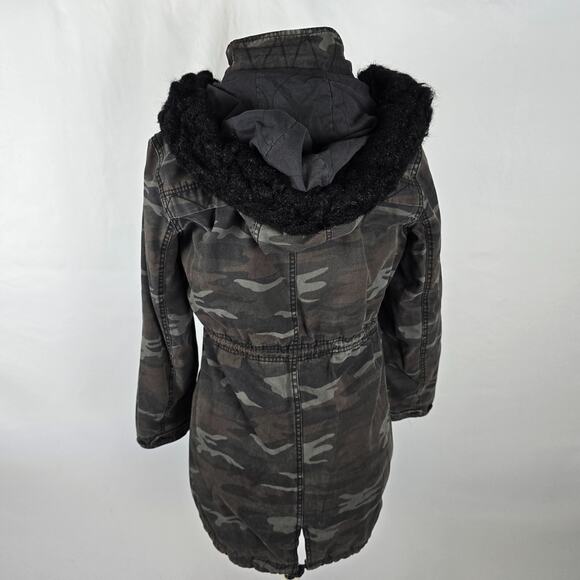 American Eagle Jacket Women's M Gray Camo Heavyweight Full Zip and Snap Hooded - Picture 5 of 16